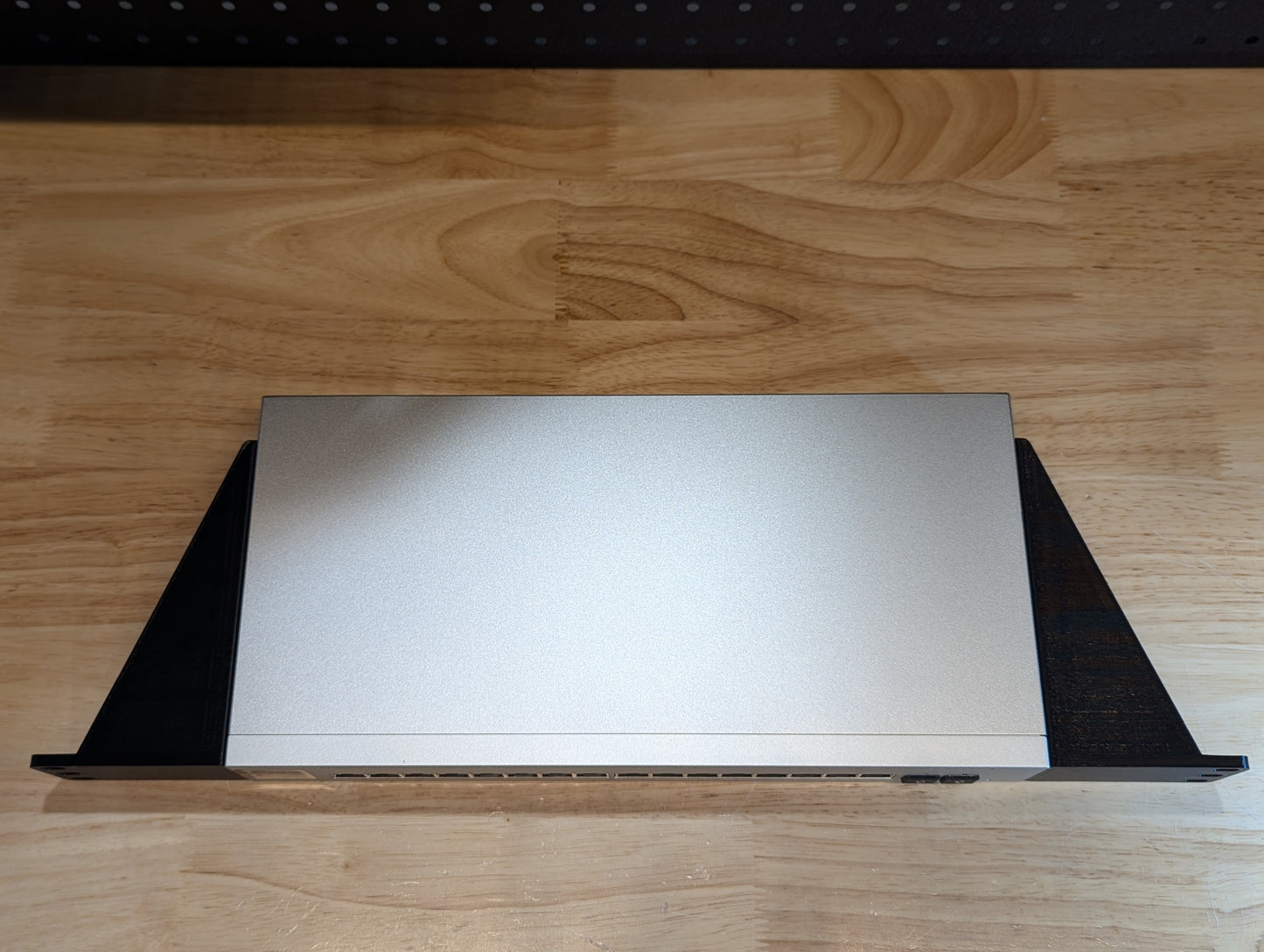 Ubiquiti Unifi Pro Max 16 Rack Mount