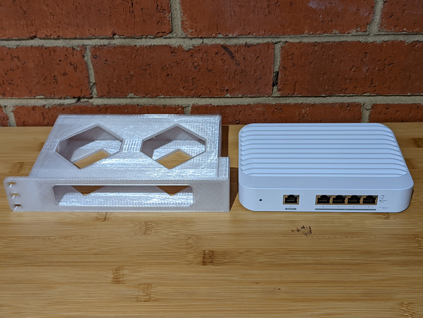 Rack mount for Ubiquiti Unifi Switch Flex-XG (Modular)