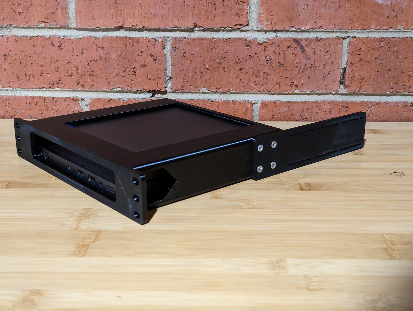 Rack mount for HP Elite Mini Desktop (10-Inch)