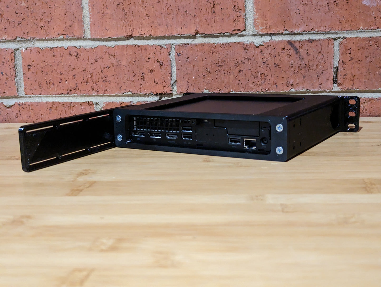 Rack mount for HP Elite Mini Desktop (10-Inch)