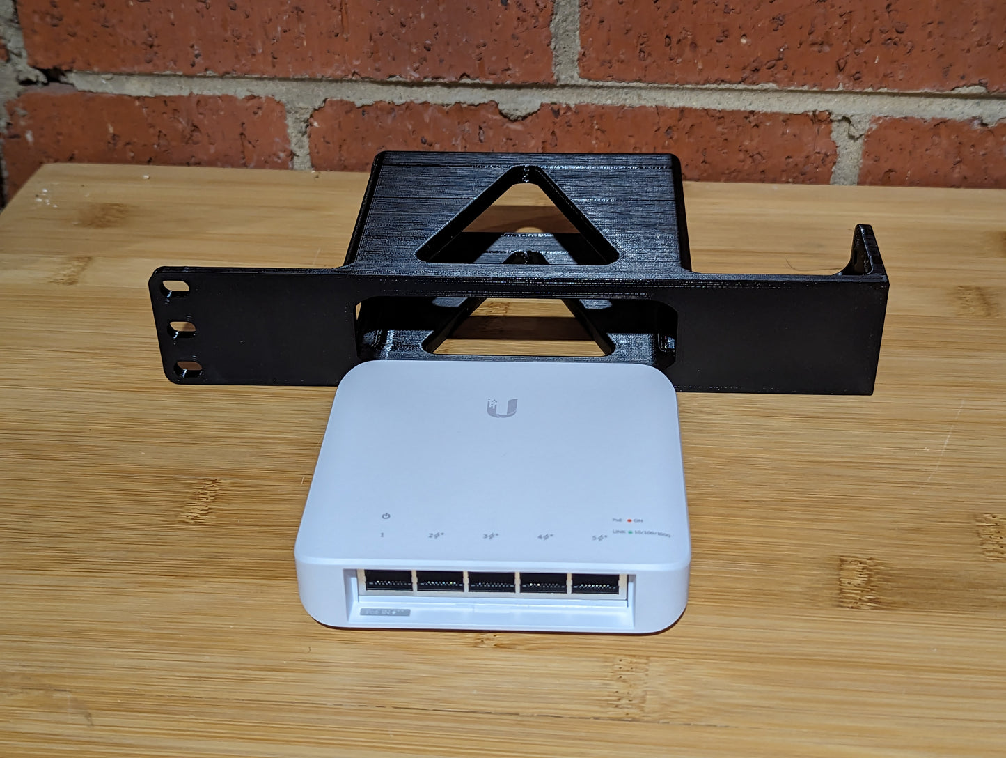 Ubiquiti Unifi Switch Flex (USW-FLEX) Rack Mount (Modular)