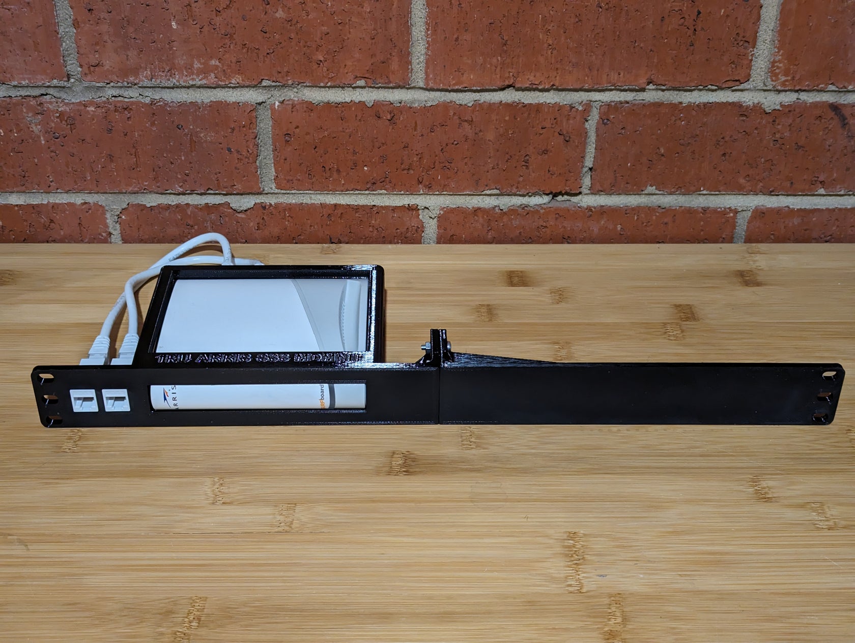 1U Rack mount for Arris Surfboard S33 (Modular) Hive Tech Solutions