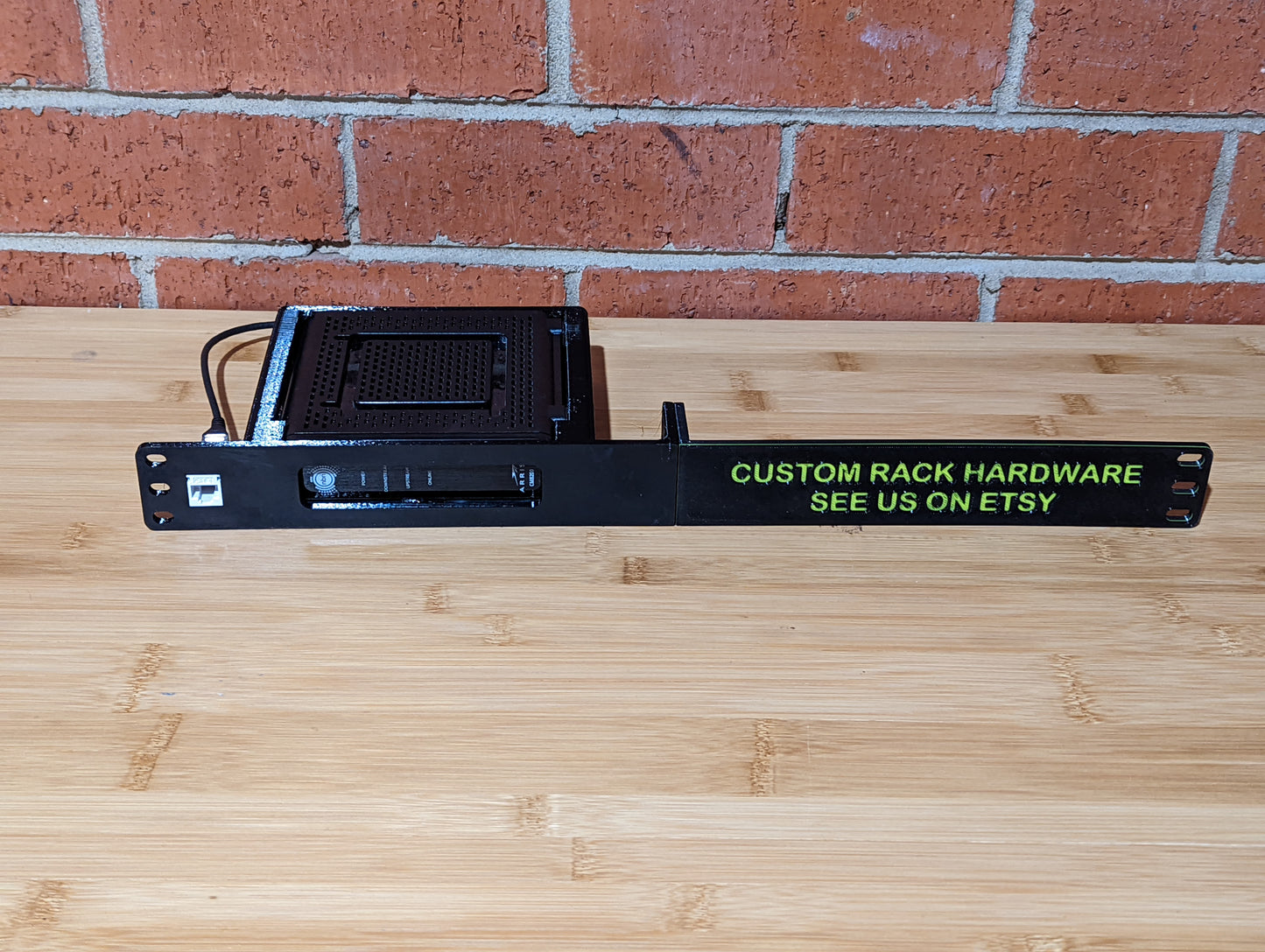 Surfboard SB8200 / SB6190 / SB6141 / CM8200 Cable Modem Rack Mount (Modular)