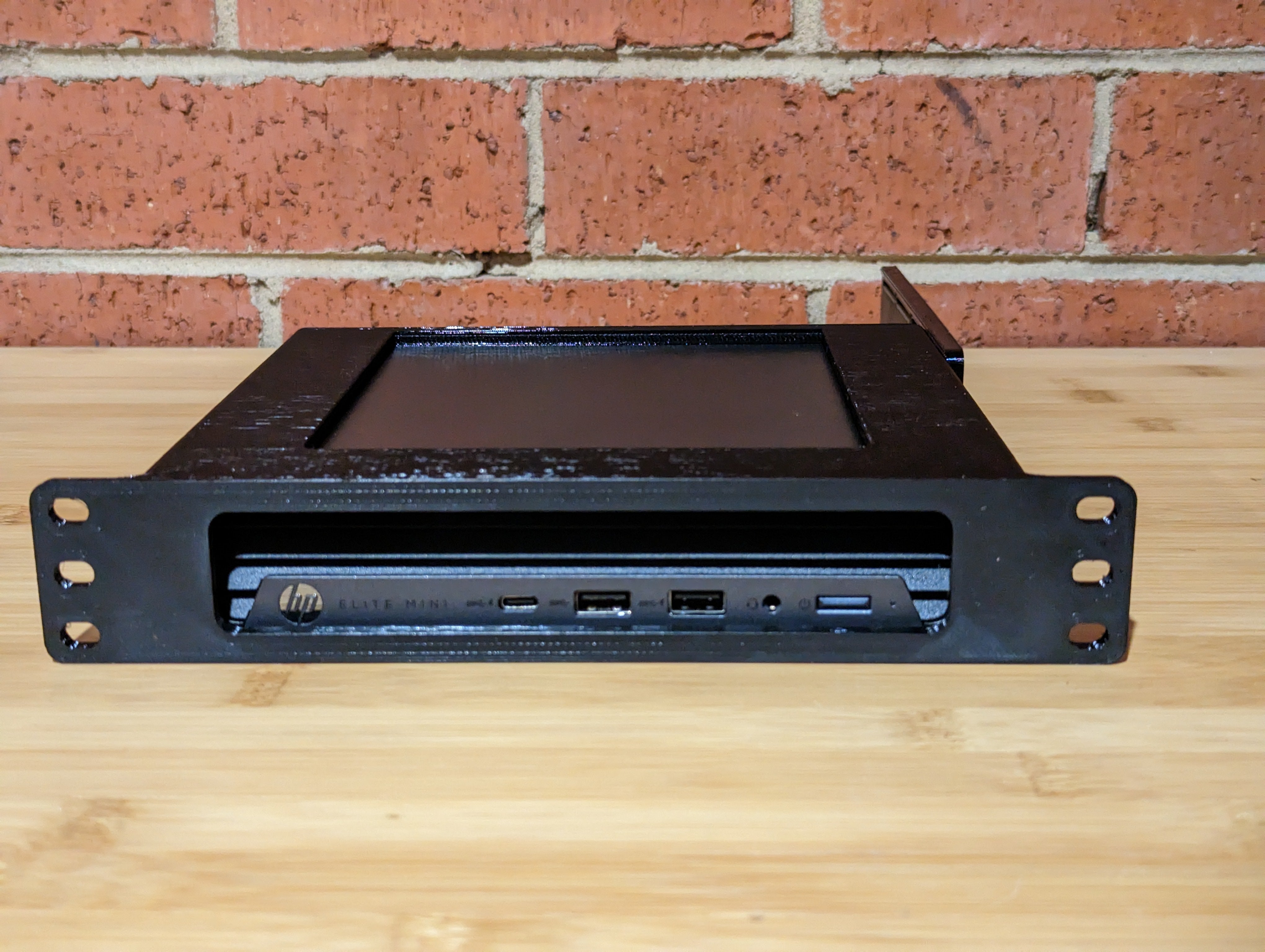 Rack mount for HP Elite Mini Desktop (10-Inch) – Hive Tech Solutions