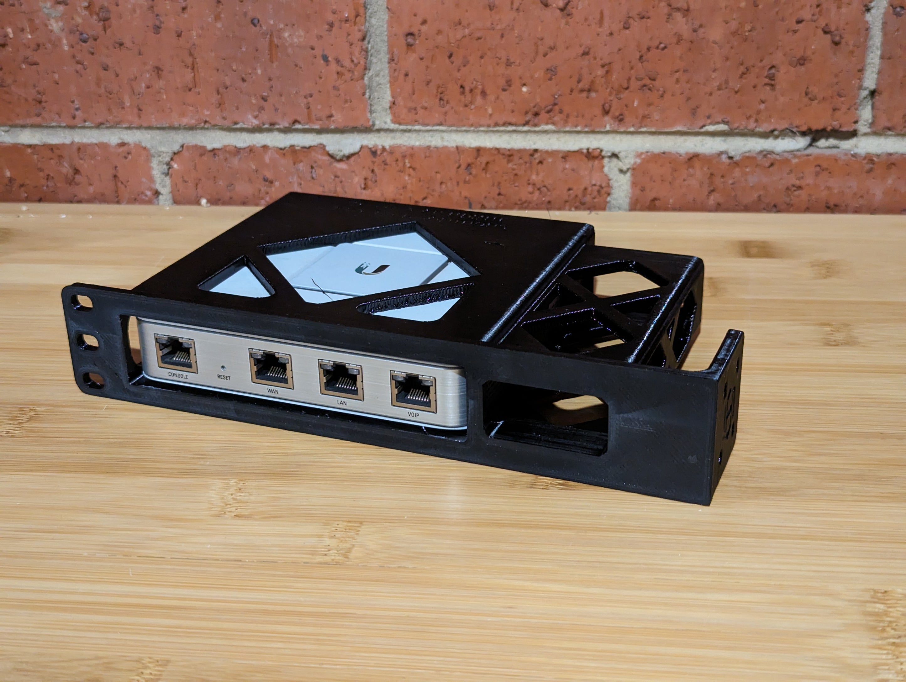 Ubiquiti Unifi Security Gateway & Cloud Key Gen1 Rack Mount (Modular ...