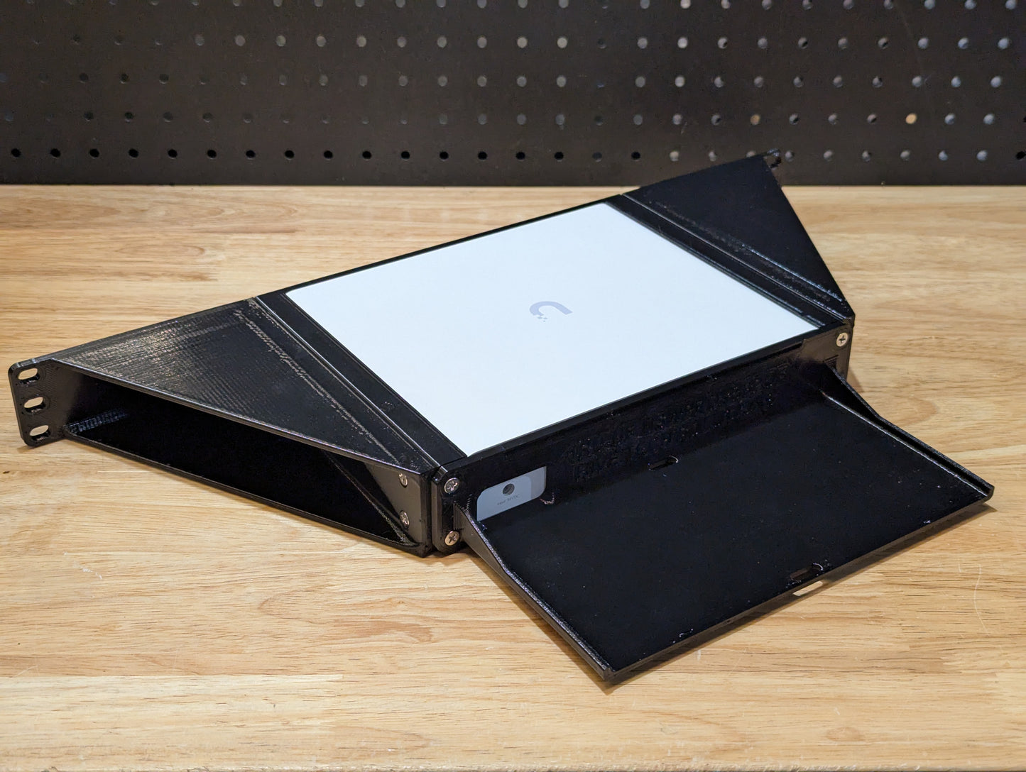 Rack mount for Ubiquiti Unifi Pro XG 8 PoE 10Gbps Switch