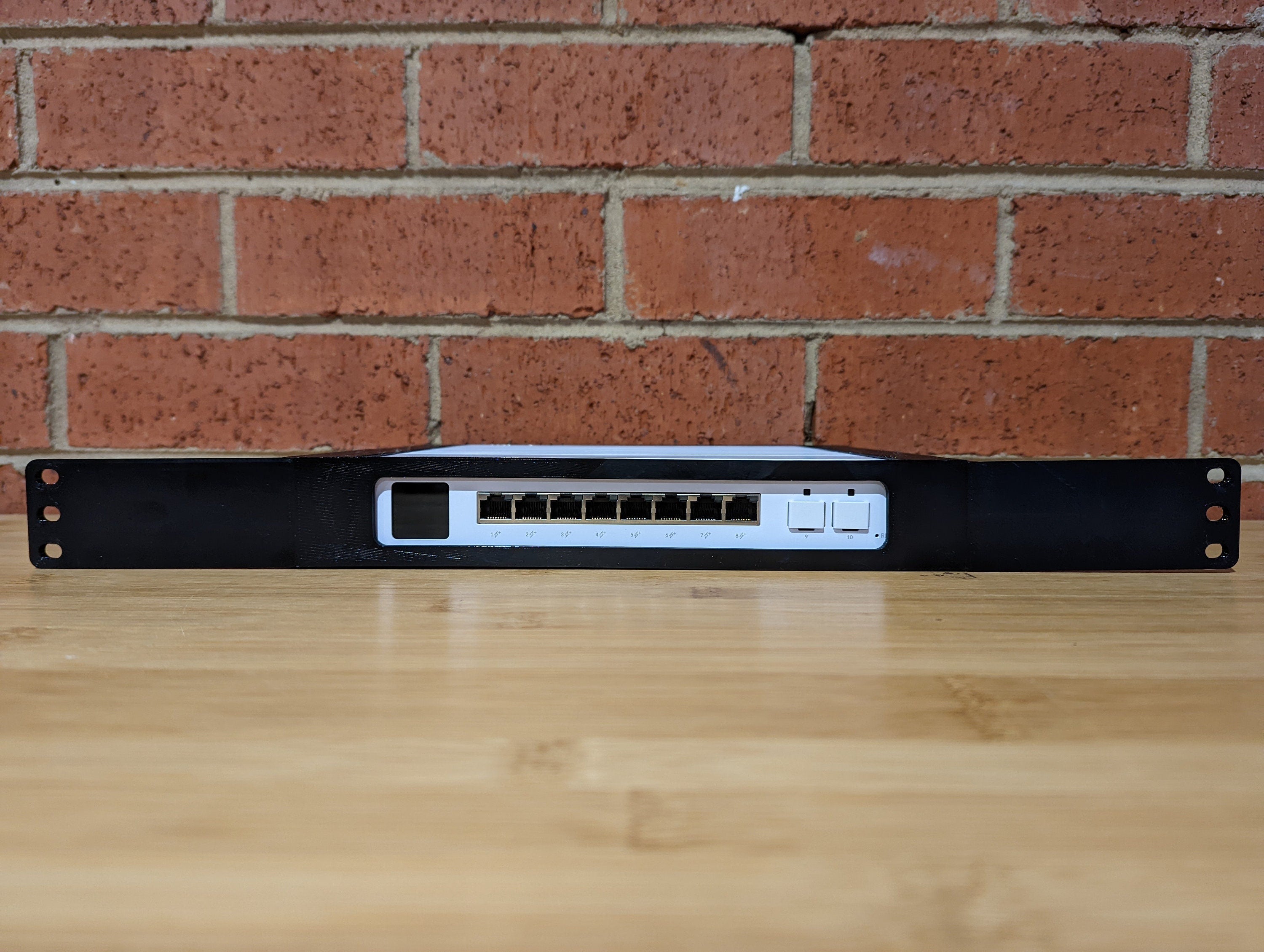 Rack mount for Ubiquiti Unifi Enterprise / Professional Switch 8 PoE ...